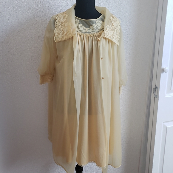 Vintage 60-70s Women Nylon Night Sleep Set - Picture 3 of 10